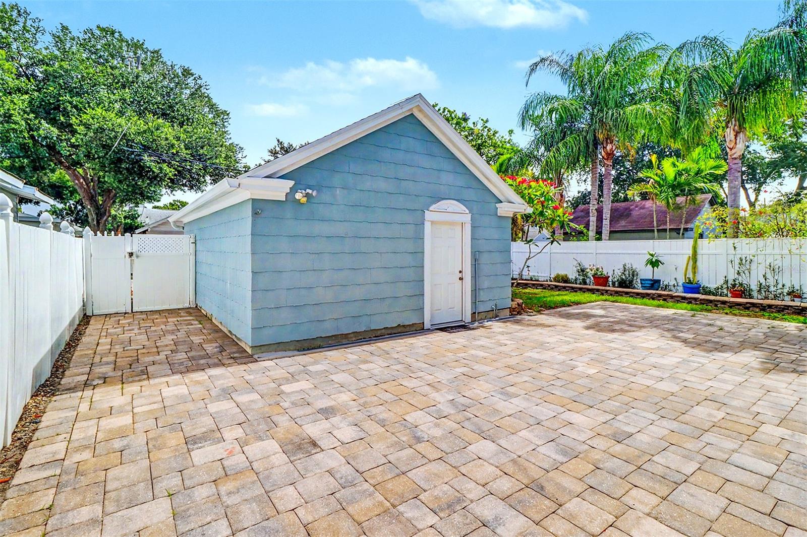 PINEWOOD - Residential