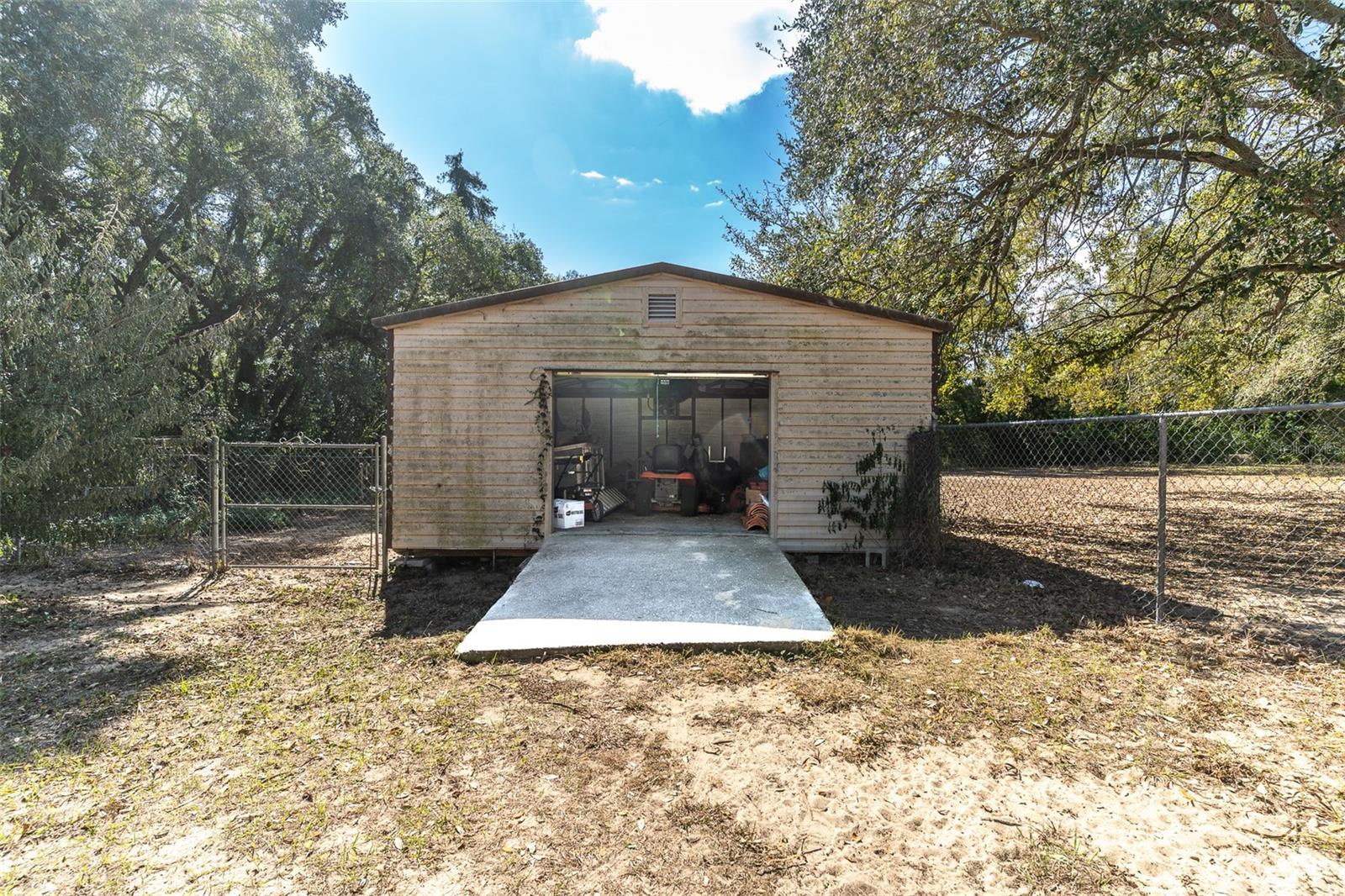 HOWEY W J LAND STARR LAKE - Residential
