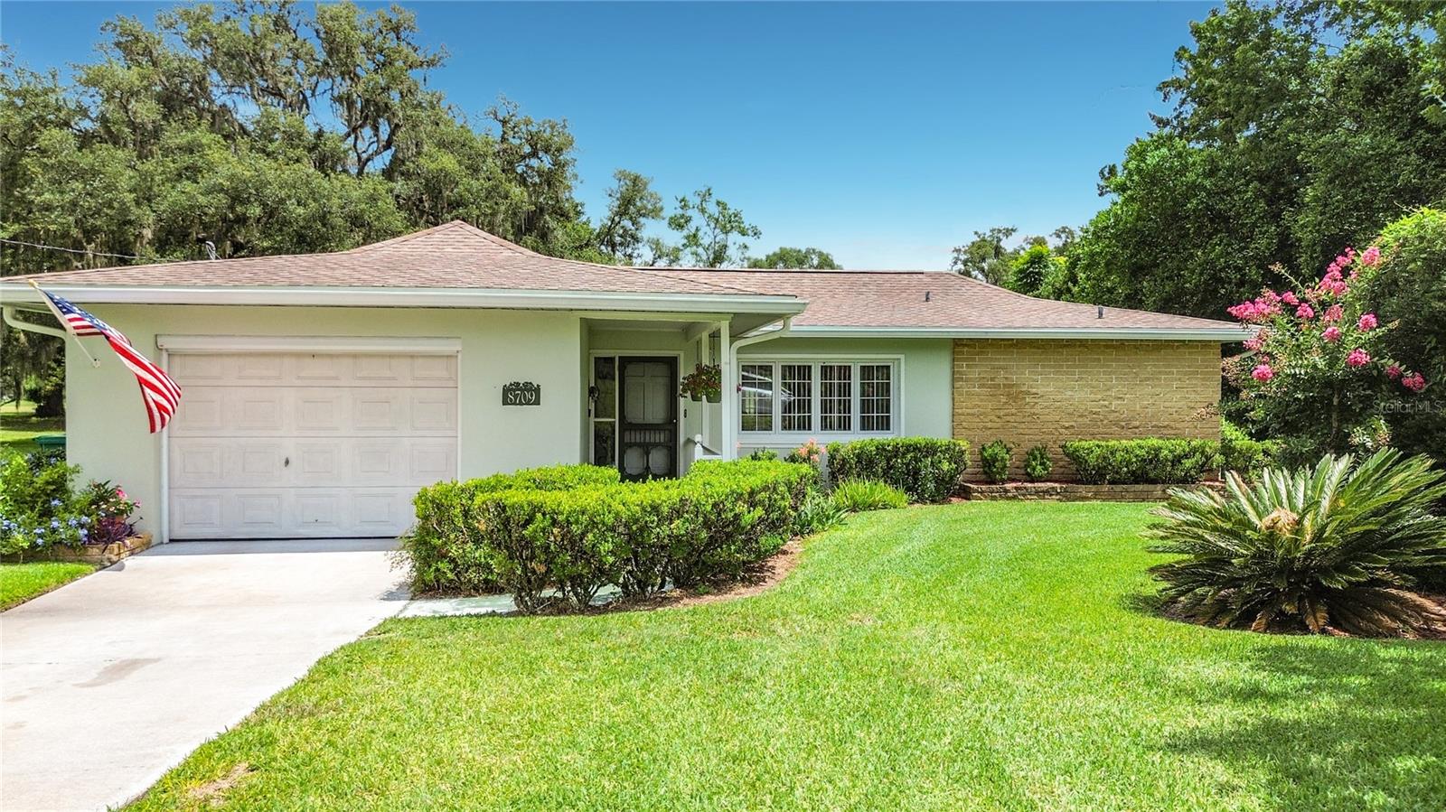 INVERNESS GOLF & COUNTRY CLUB ESTATES - Residential