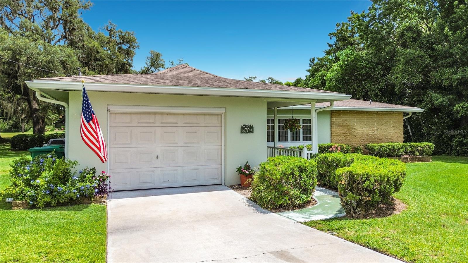 INVERNESS GOLF & COUNTRY CLUB ESTATES - Residential