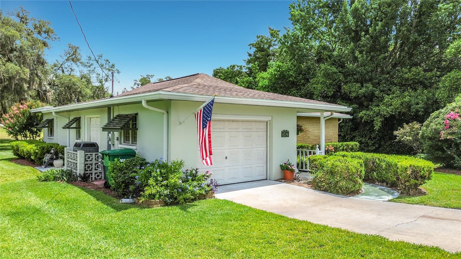 INVERNESS GOLF & COUNTRY CLUB ESTATES - Residential
