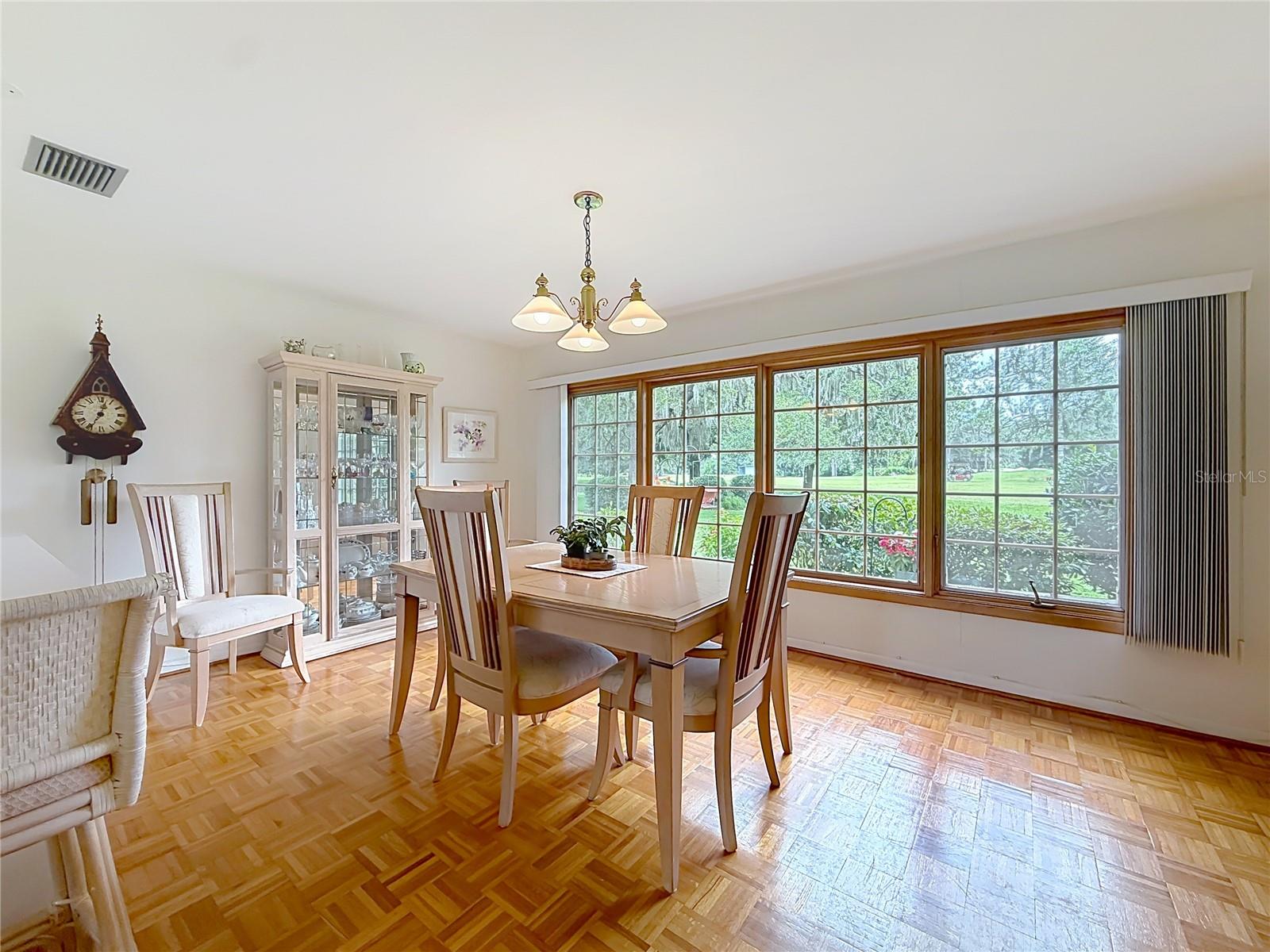 INVERNESS GOLF & COUNTRY CLUB ESTATES - Residential