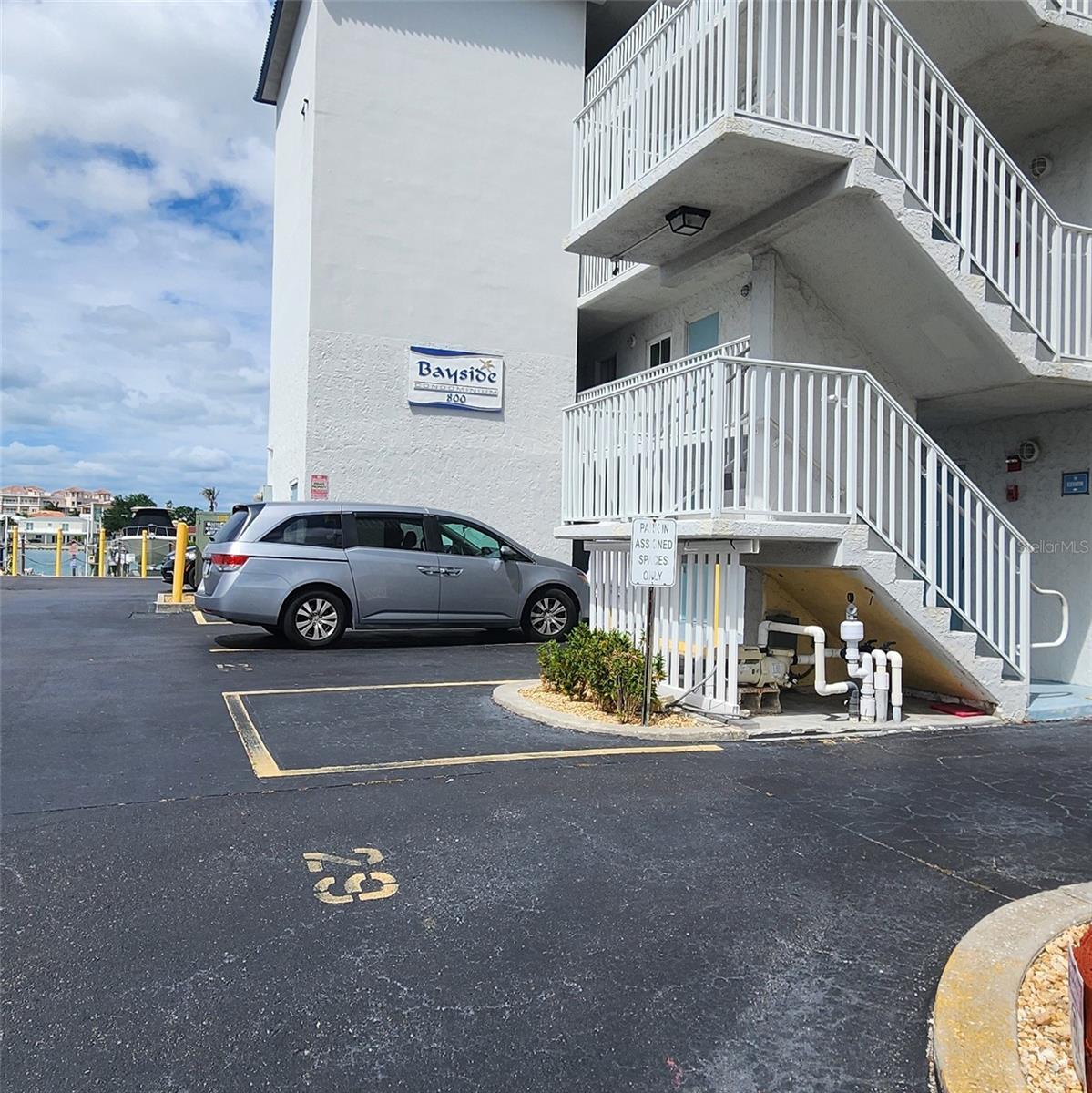 BAYSIDE CONDO - Residential