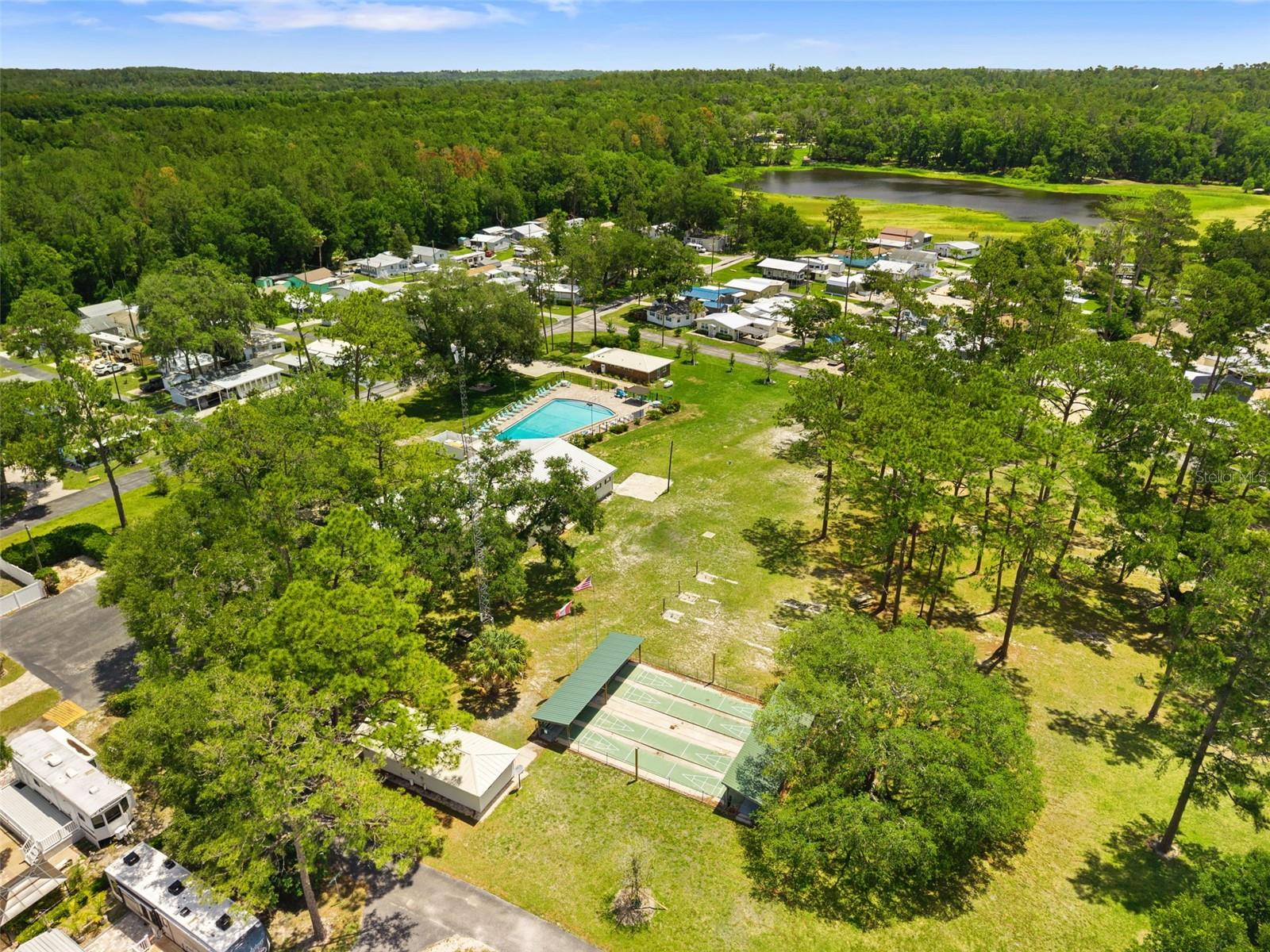 CAMPERS HOLIDAY - Residential