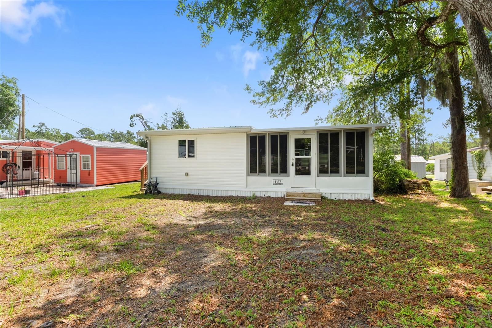 CAMPERS HOLIDAY - Residential