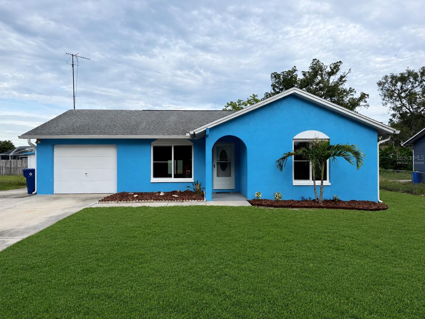 SEVEN SPGS HOMES - Residential