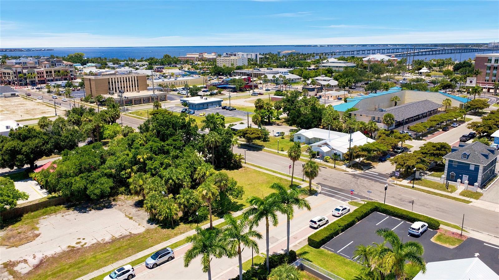 PUNTA GORDA - Land