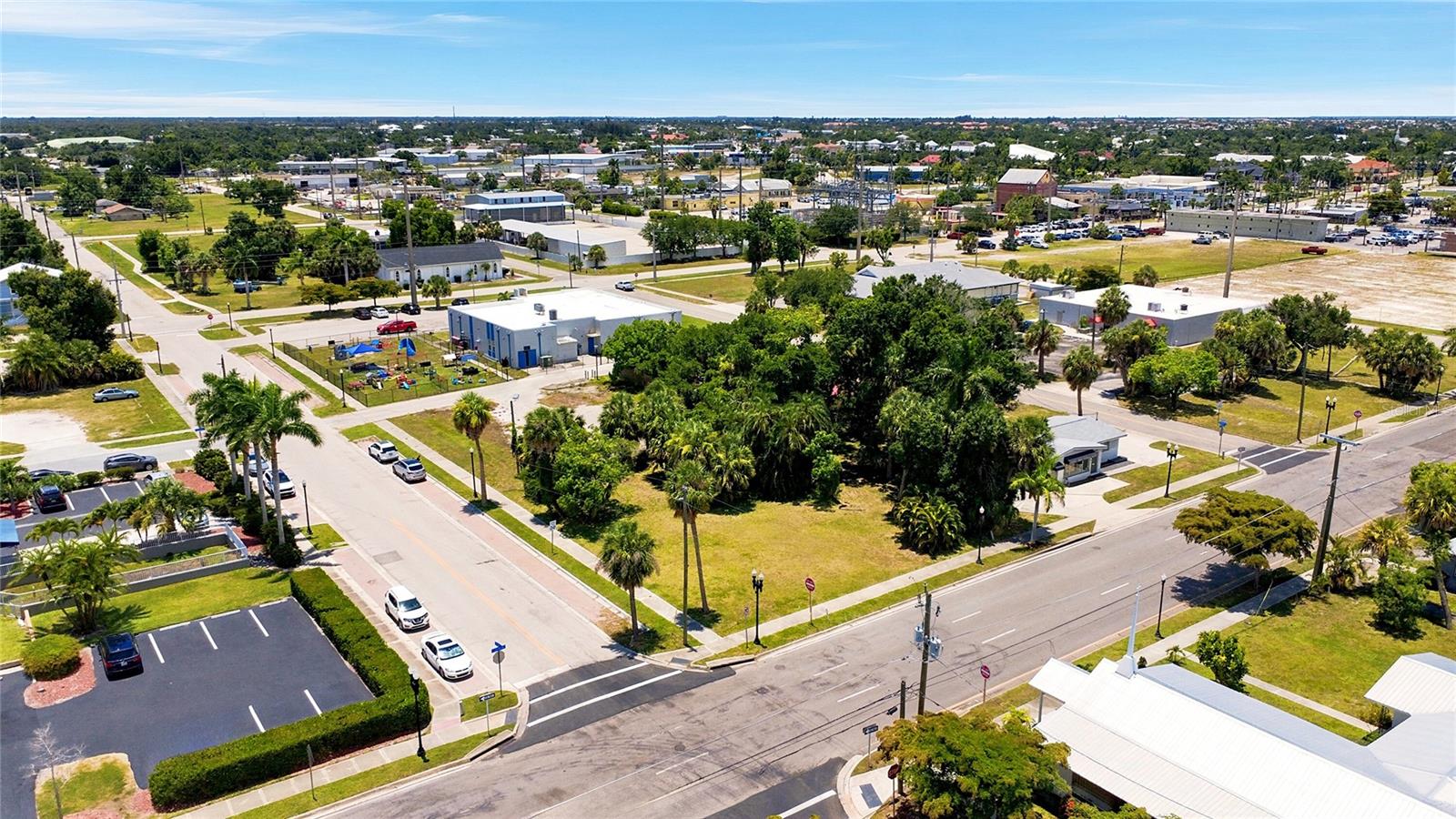 PUNTA GORDA - Land