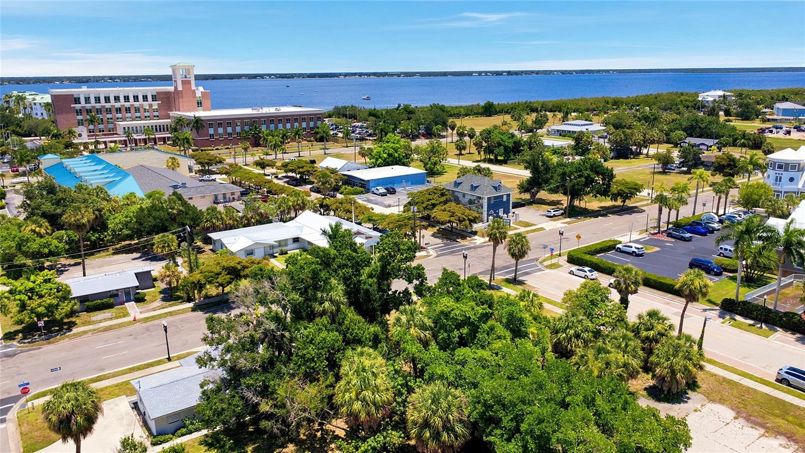 PUNTA GORDA - Land