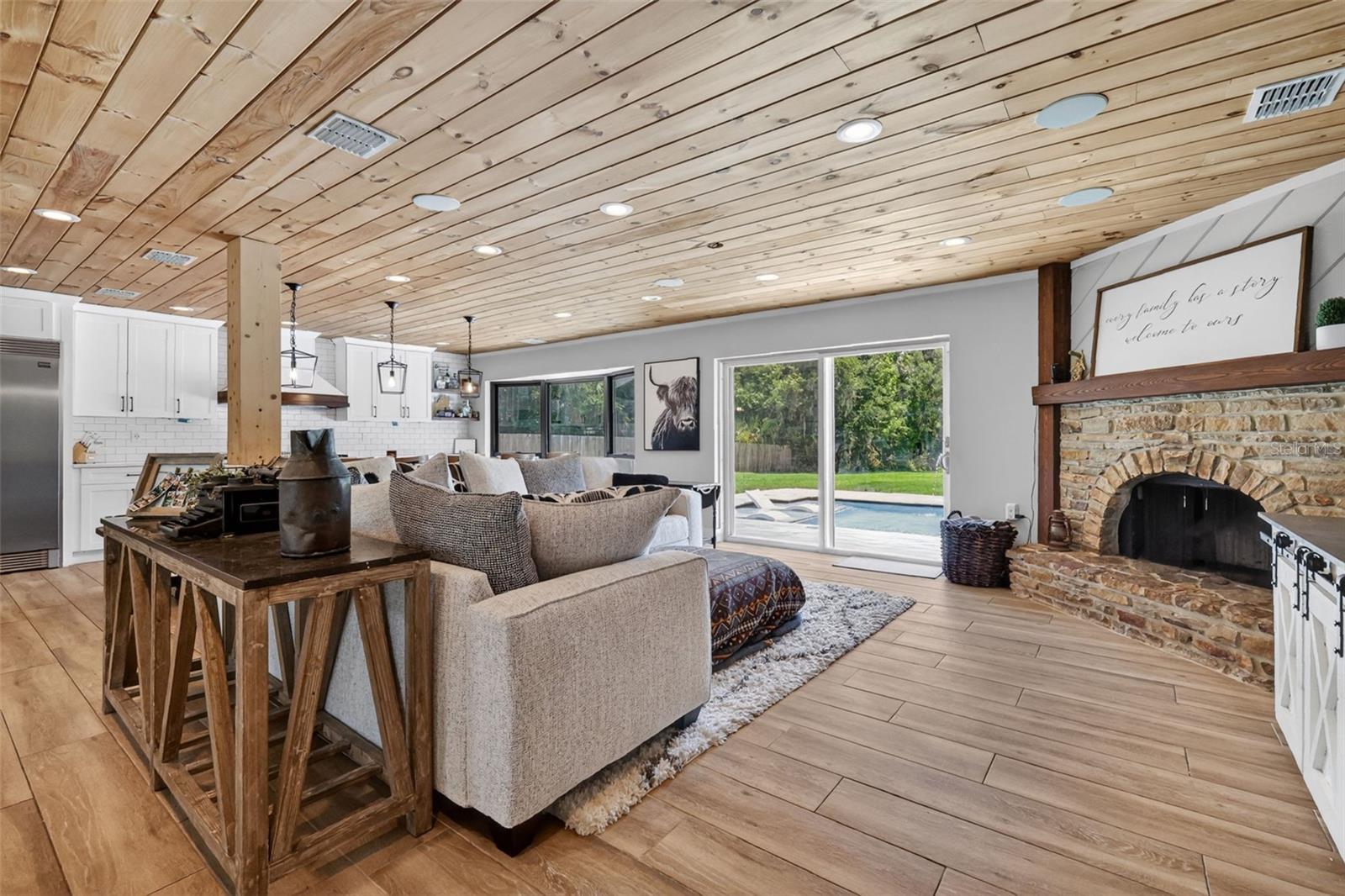 NORTH HARBOR ACRES - Residential
