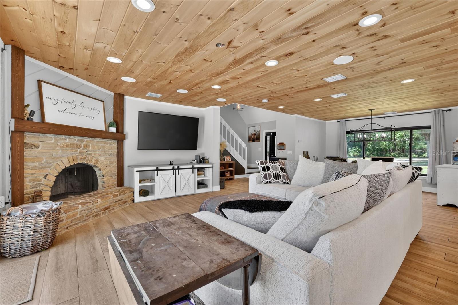 NORTH HARBOR ACRES - Residential