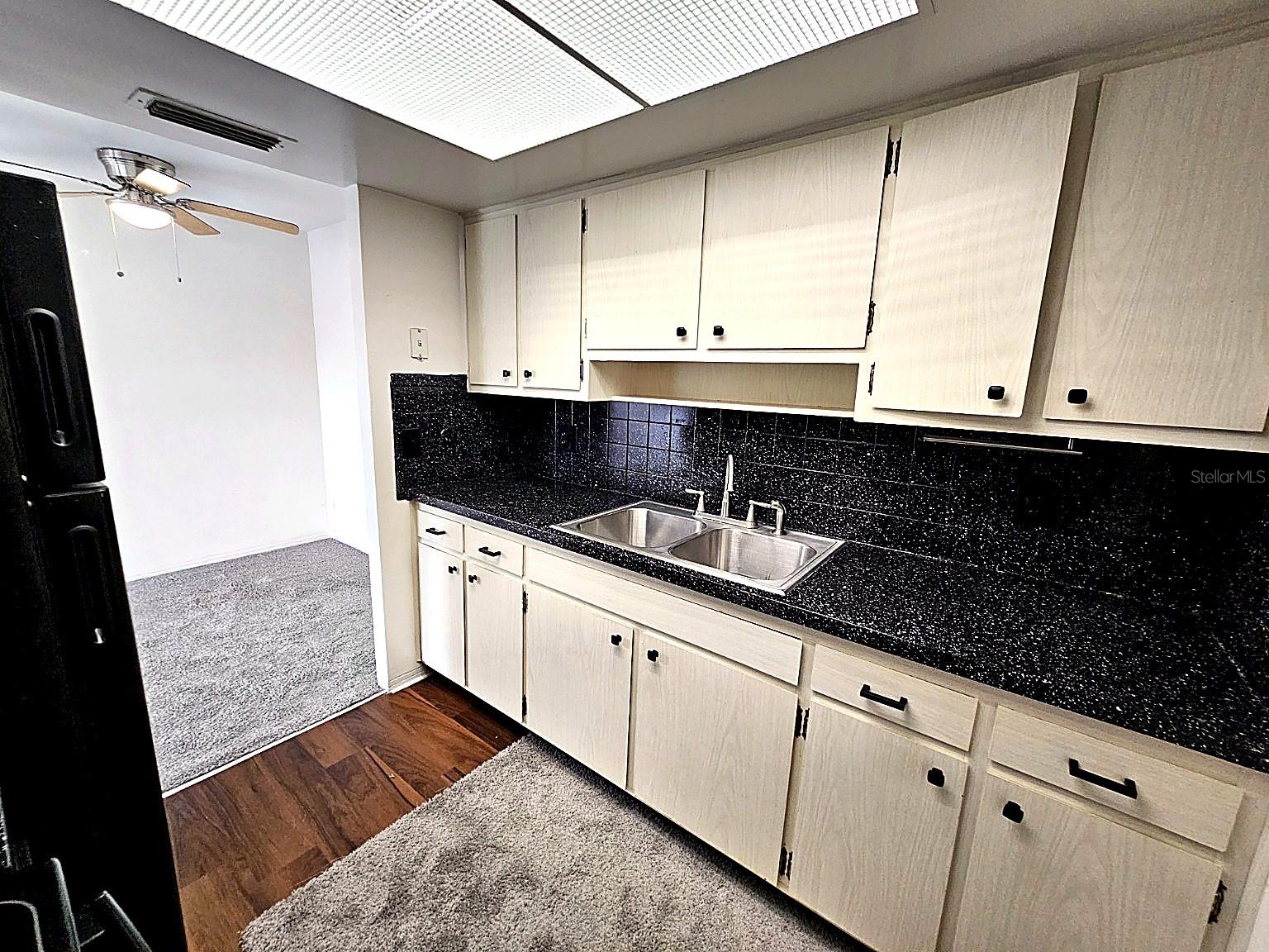 TYRONE 5TH AVE - Residential