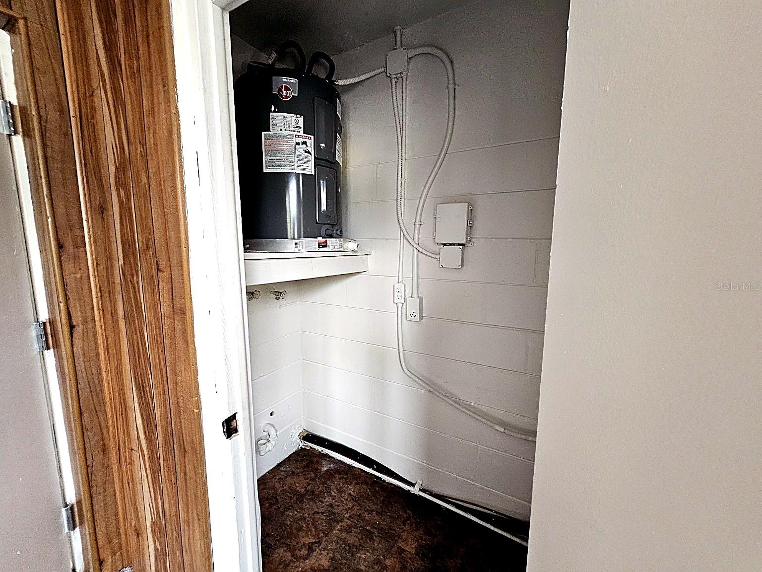 TYRONE 5TH AVE - Residential
