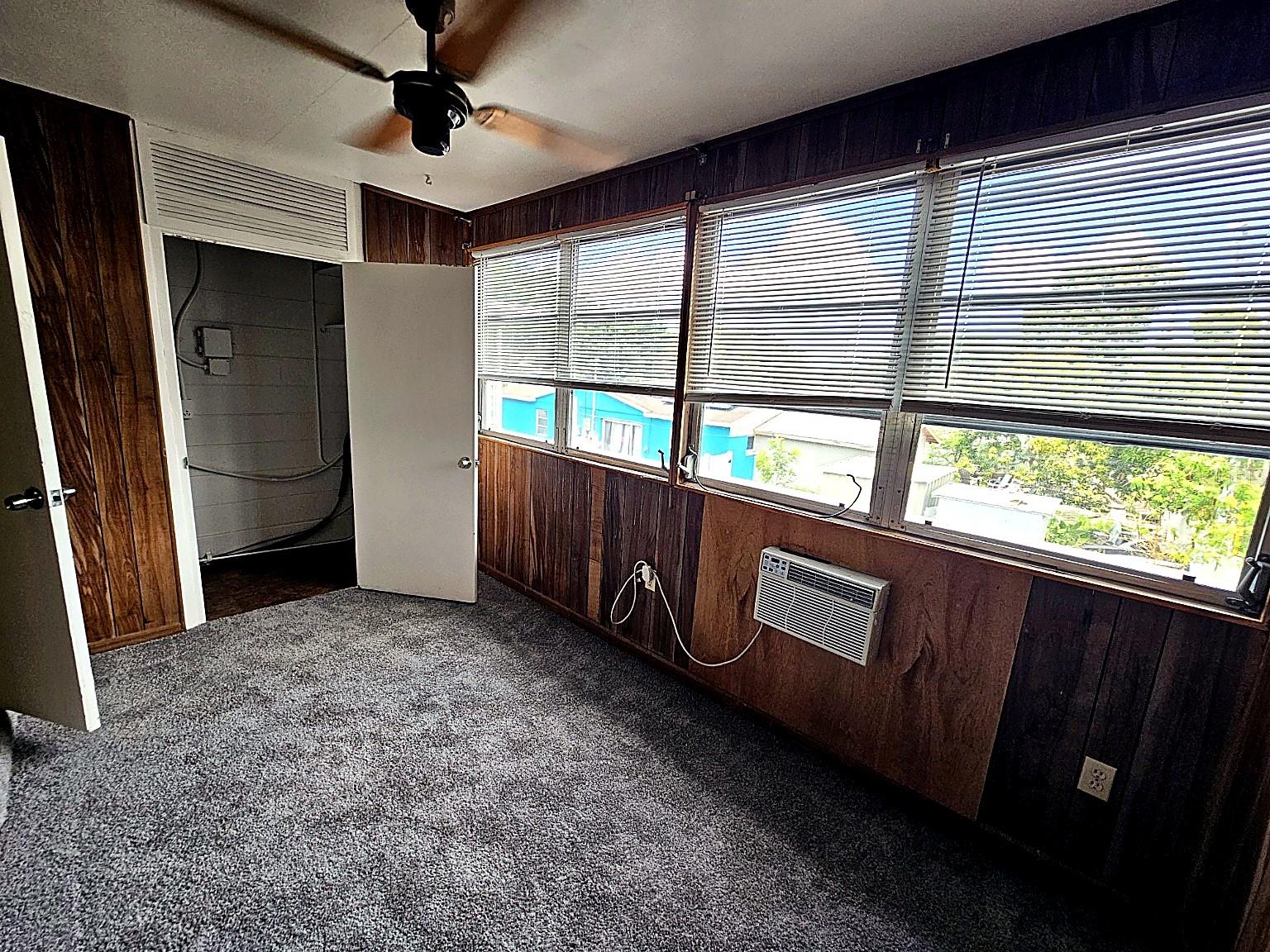 TYRONE 5TH AVE - Residential