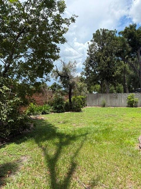 THERESA ARBOR - Residential