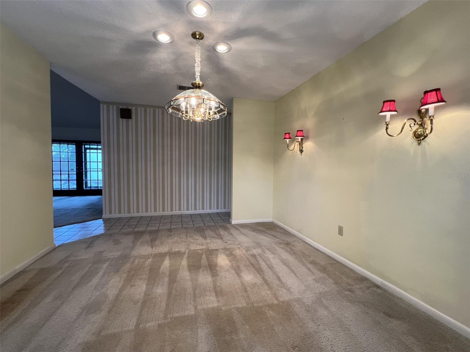 THERESA ARBOR - Residential