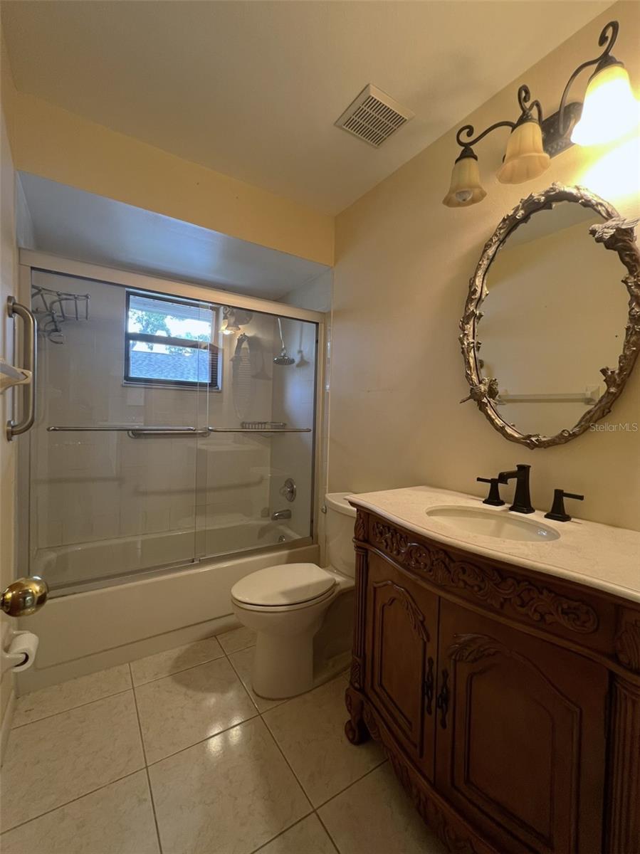 THERESA ARBOR - Residential