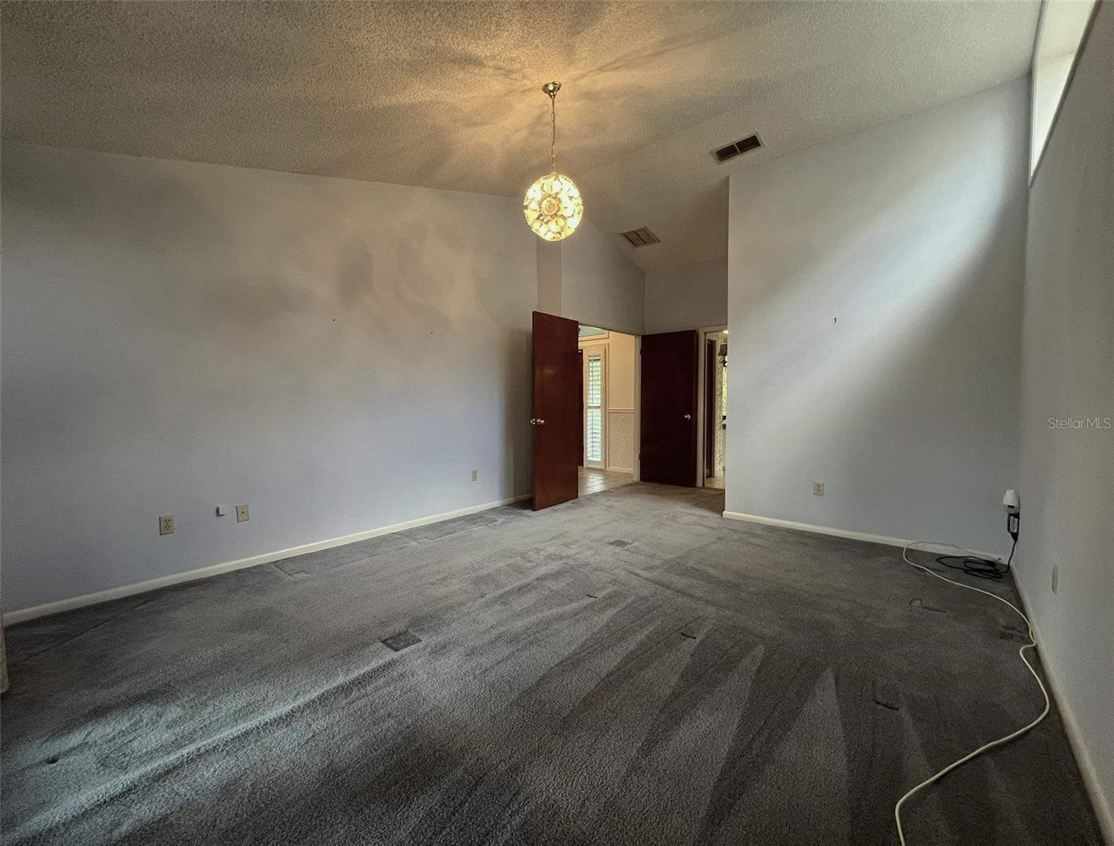 THERESA ARBOR - Residential