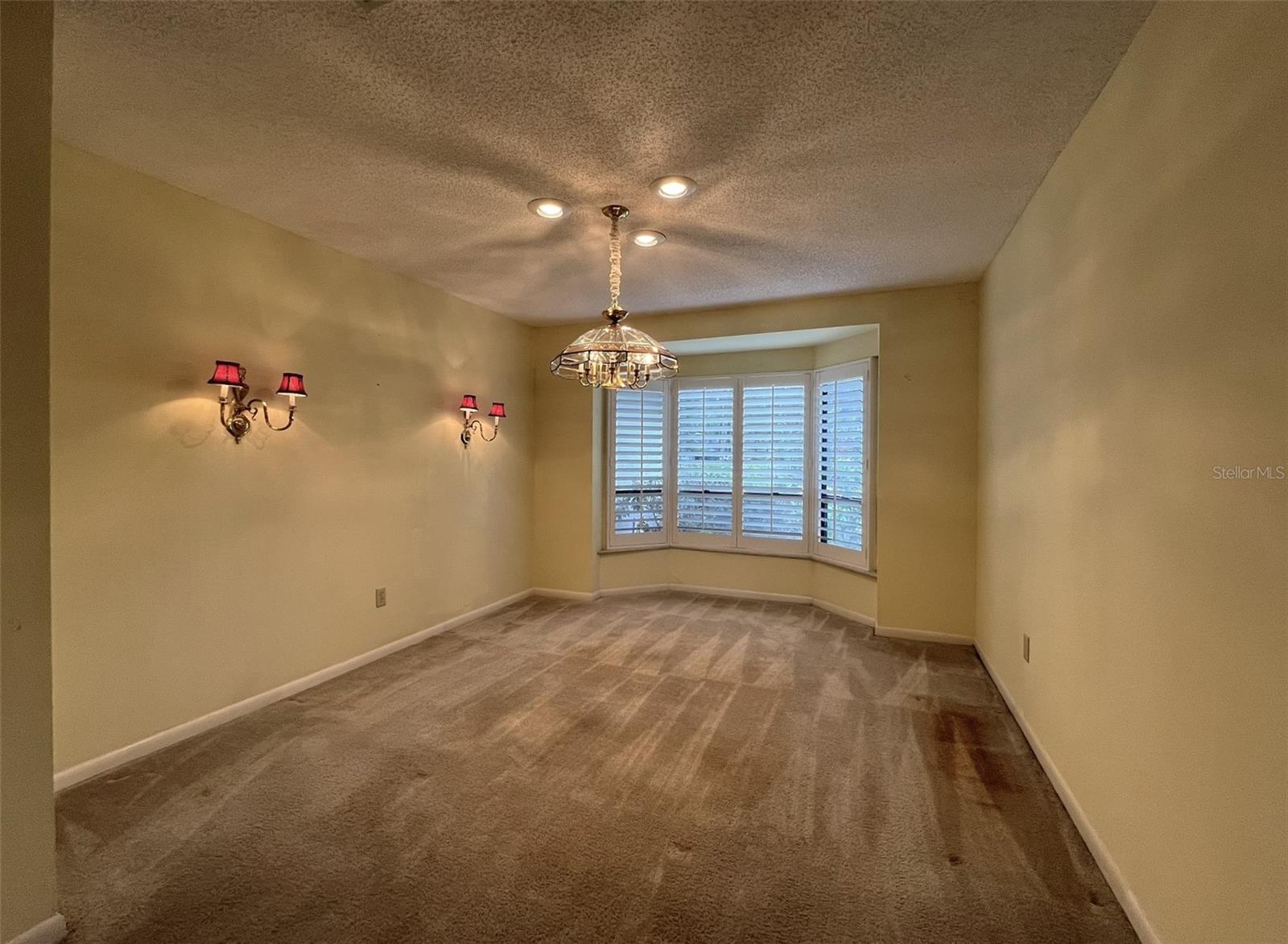 THERESA ARBOR - Residential