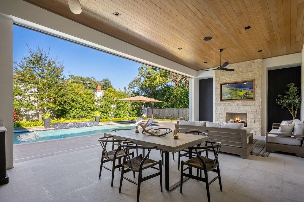 LAKE KNOWLES TERRACE - Residential