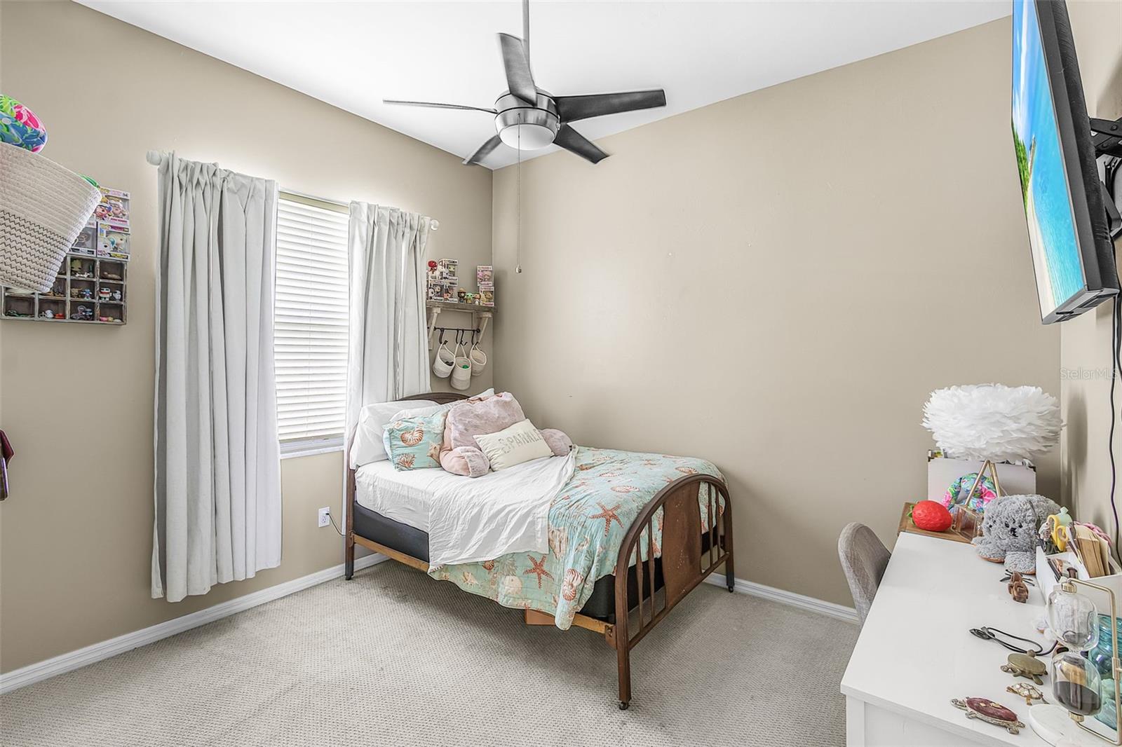 GATEWAY PH 11 - Residential
