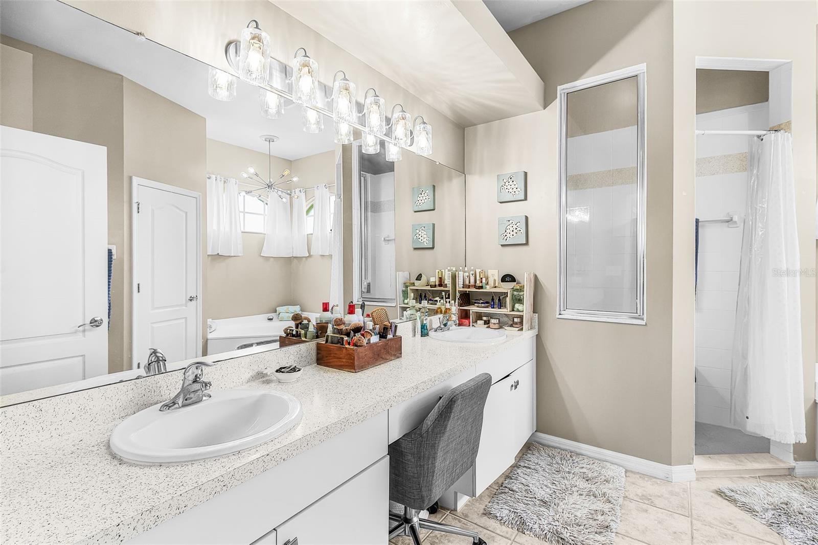 GATEWAY PH 11 - Residential