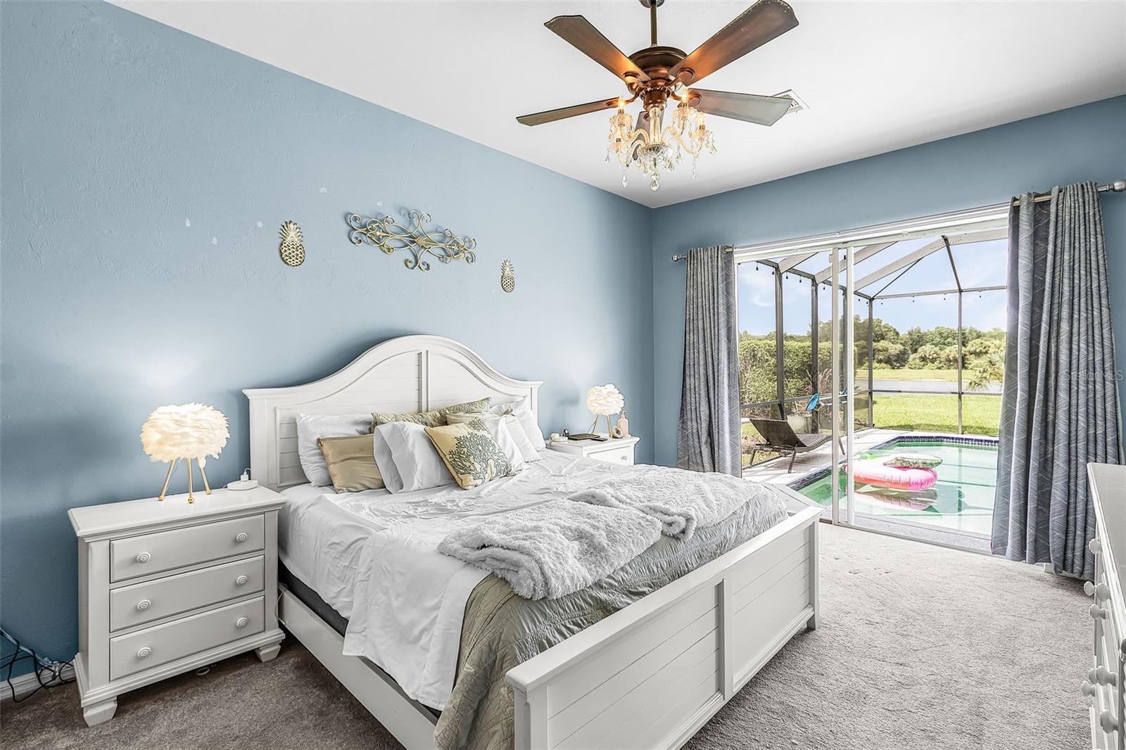 GATEWAY PH 11 - Residential