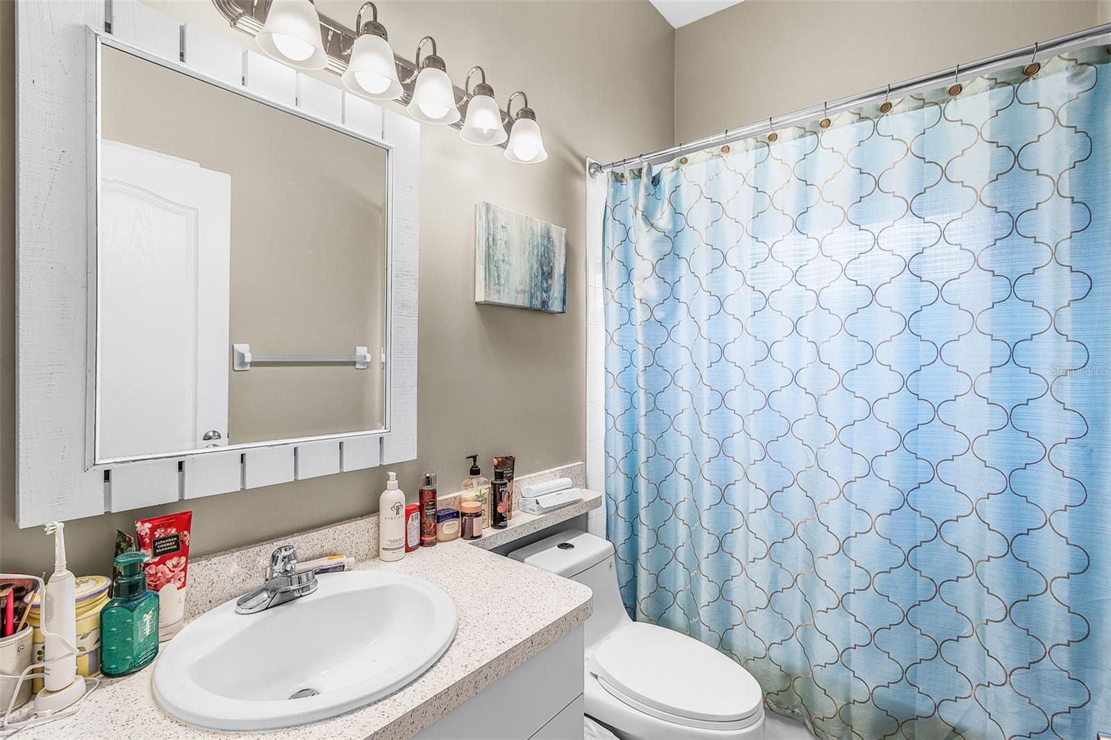 GATEWAY PH 11 - Residential