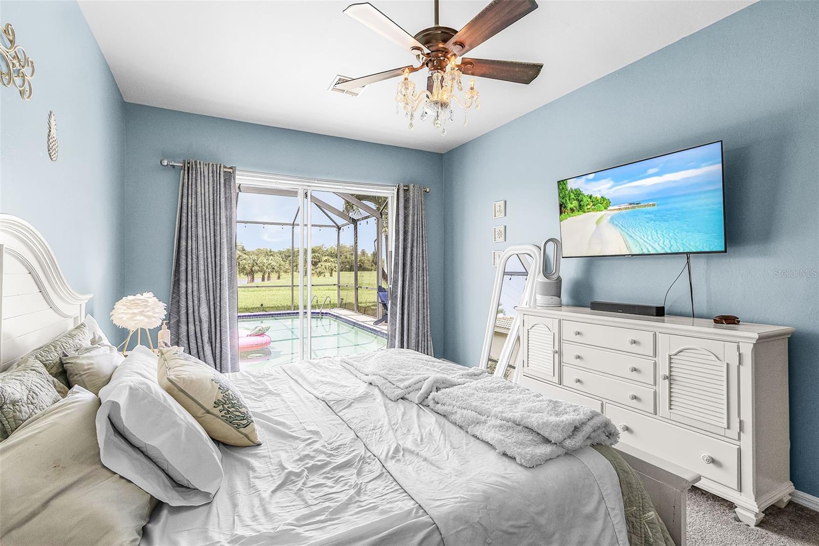GATEWAY PH 11 - Residential