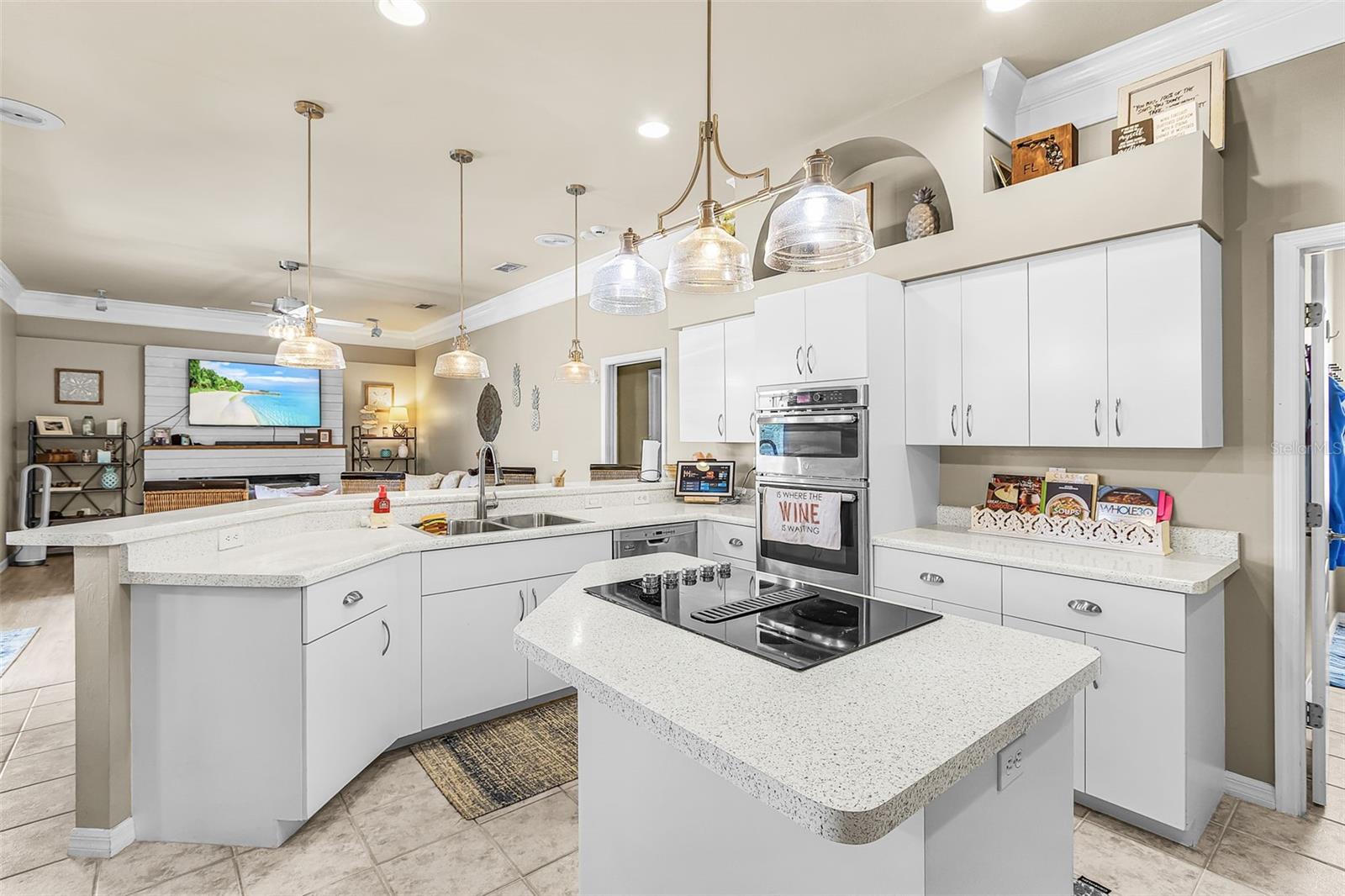 GATEWAY PH 11 - Residential