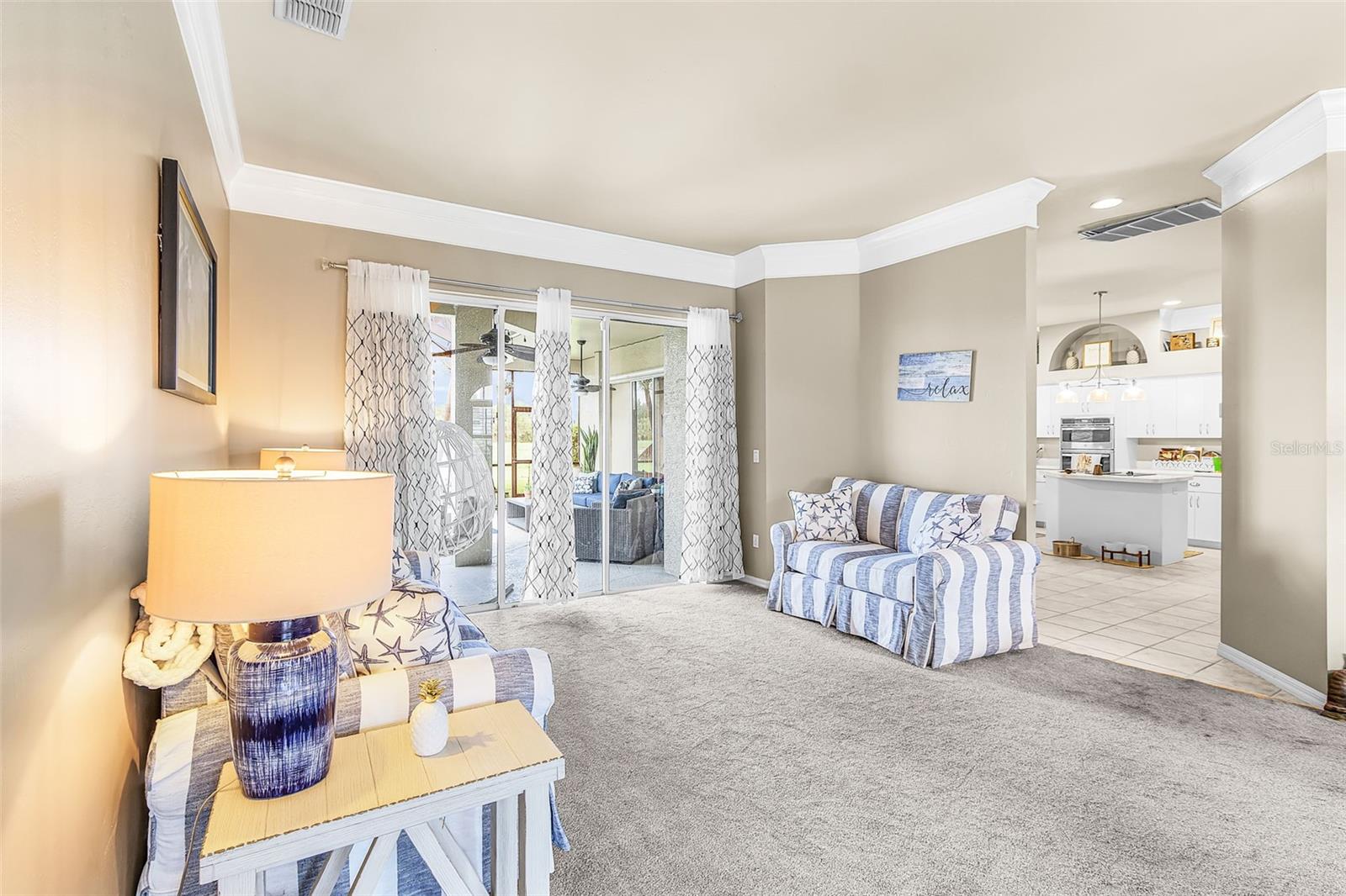 GATEWAY PH 11 - Residential