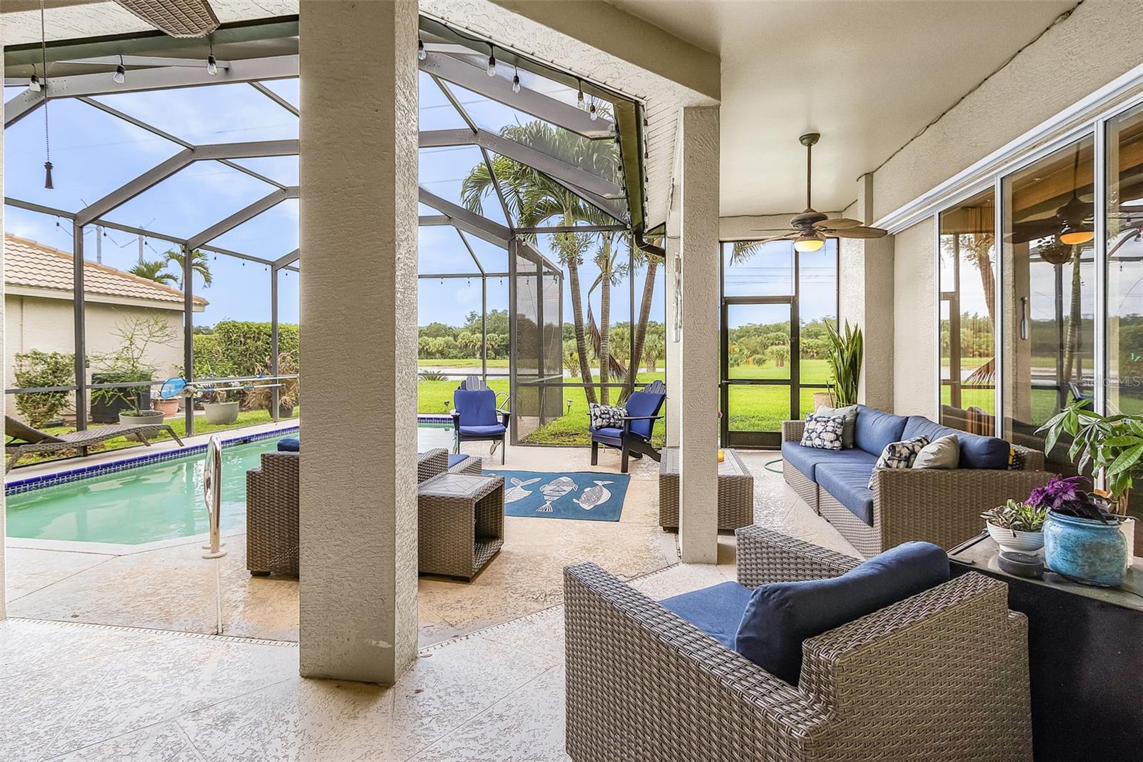 GATEWAY PH 11 - Residential
