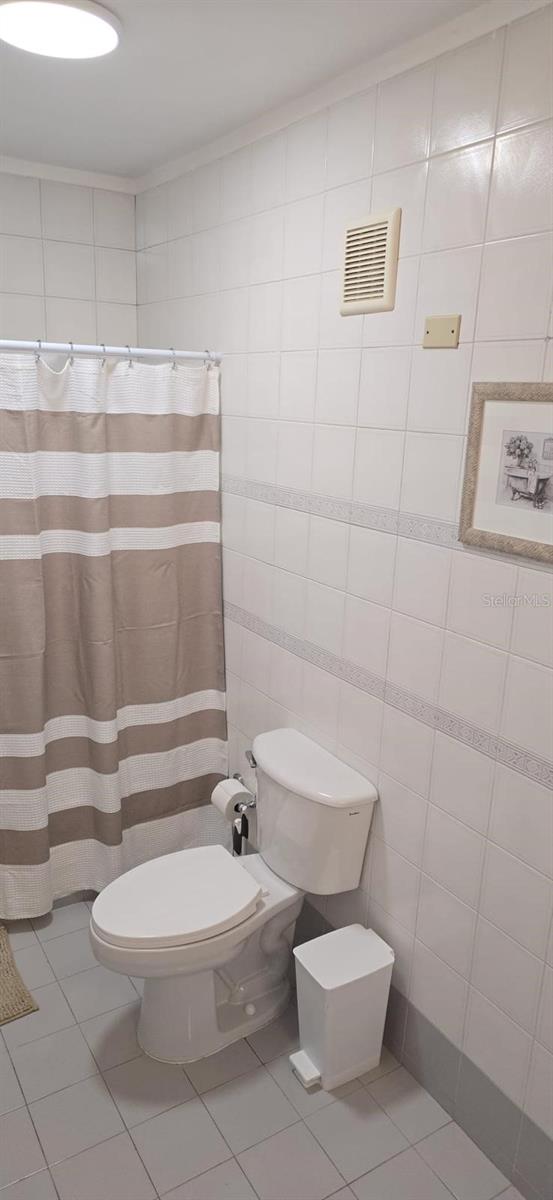 PALMANOVA PLAZA - Residential Lease