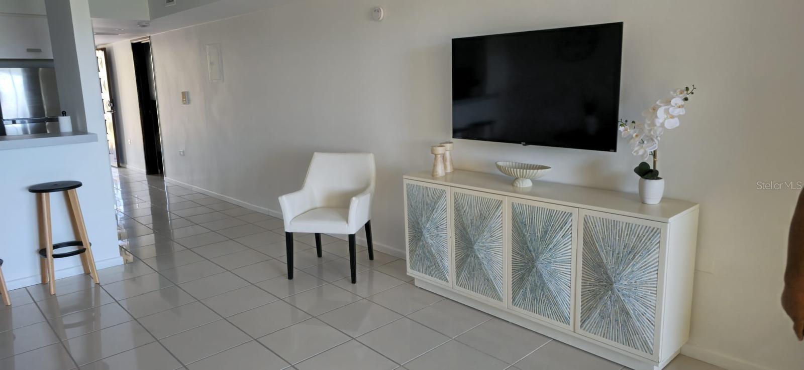 PALMANOVA PLAZA - Residential Lease