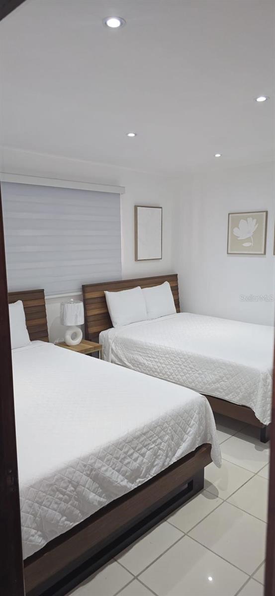 PALMANOVA PLAZA - Residential Lease
