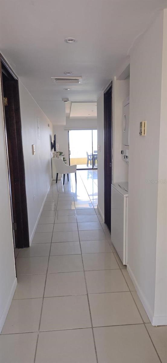 PALMANOVA PLAZA - Residential Lease