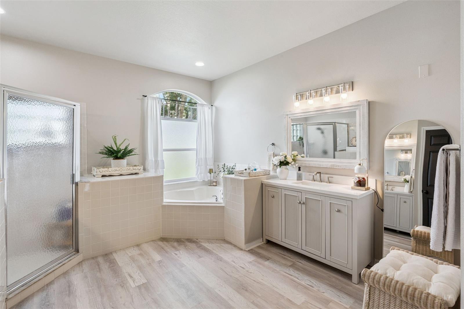 HUNTERS CREEK TR 335 PH 02 - Residential