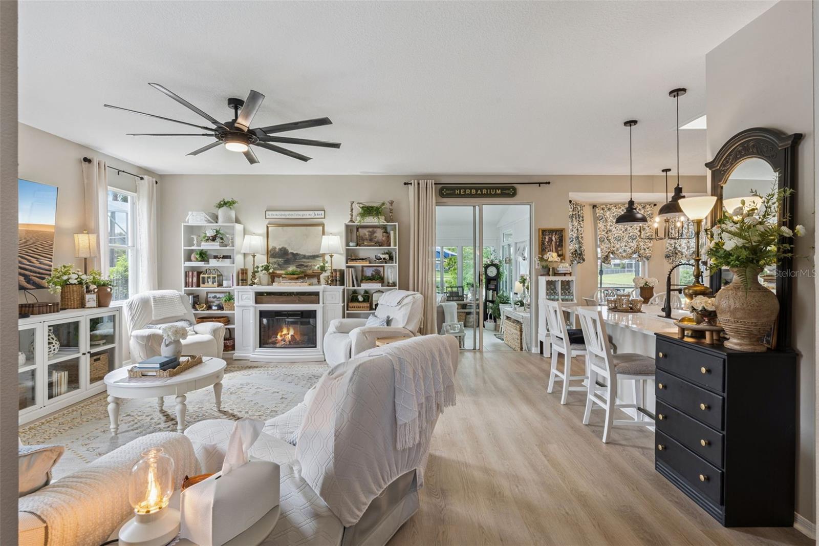 HUNTERS CREEK TR 335 PH 02 - Residential