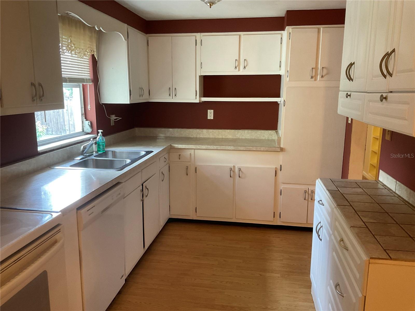 CRYSTAL TERRACE - Residential