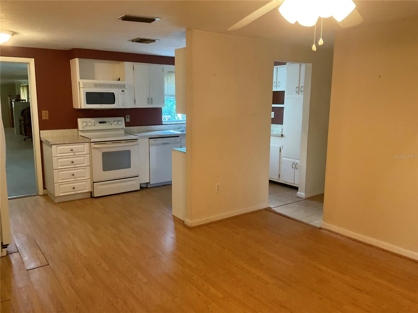 CRYSTAL TERRACE - Residential