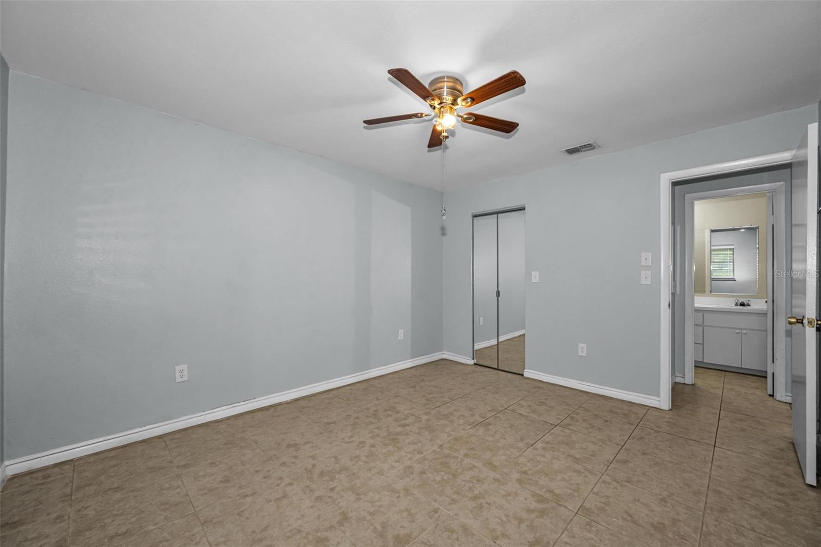 PARADISE POINTE WEST - Residential