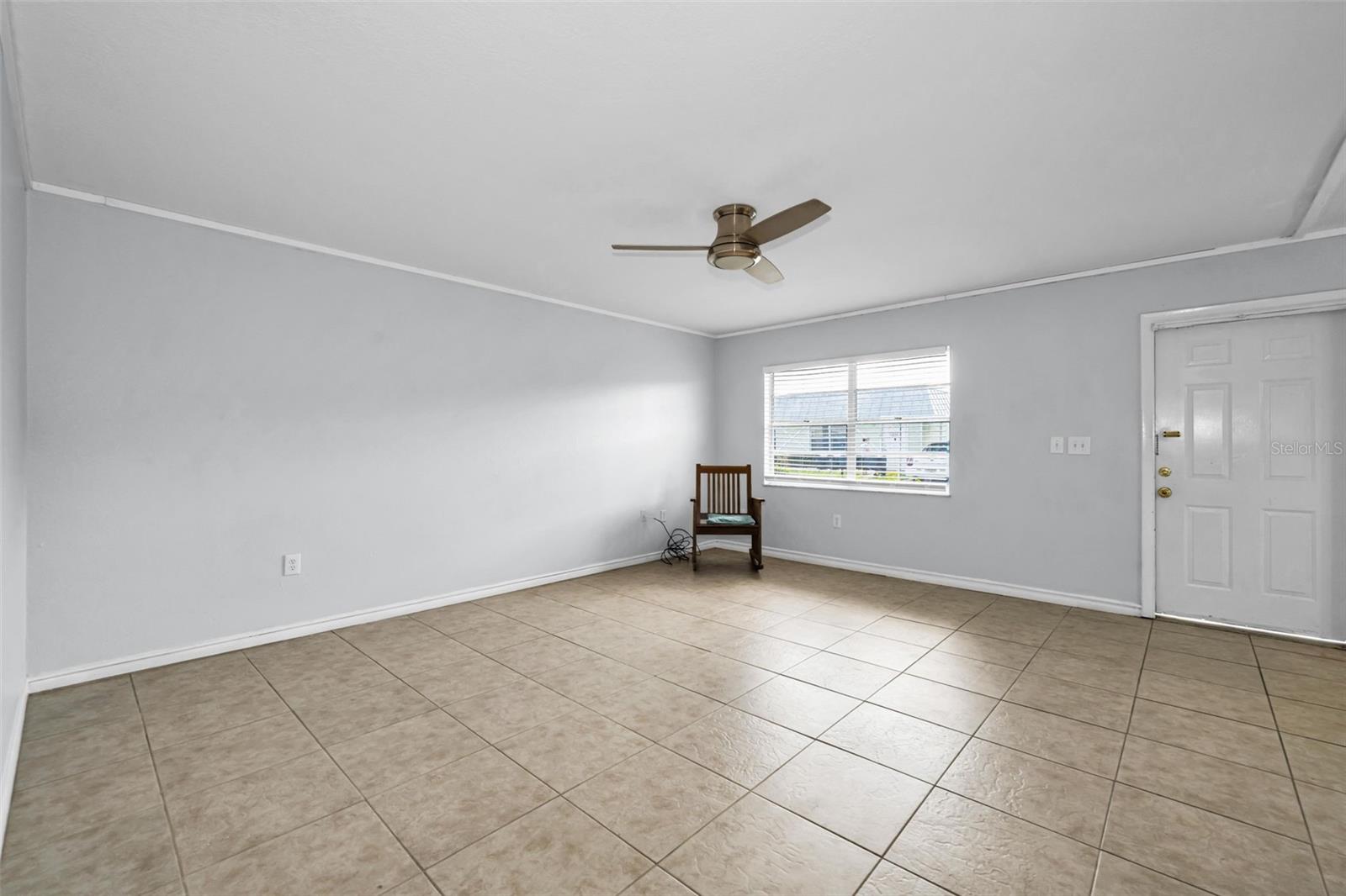 PARADISE POINTE WEST - Residential