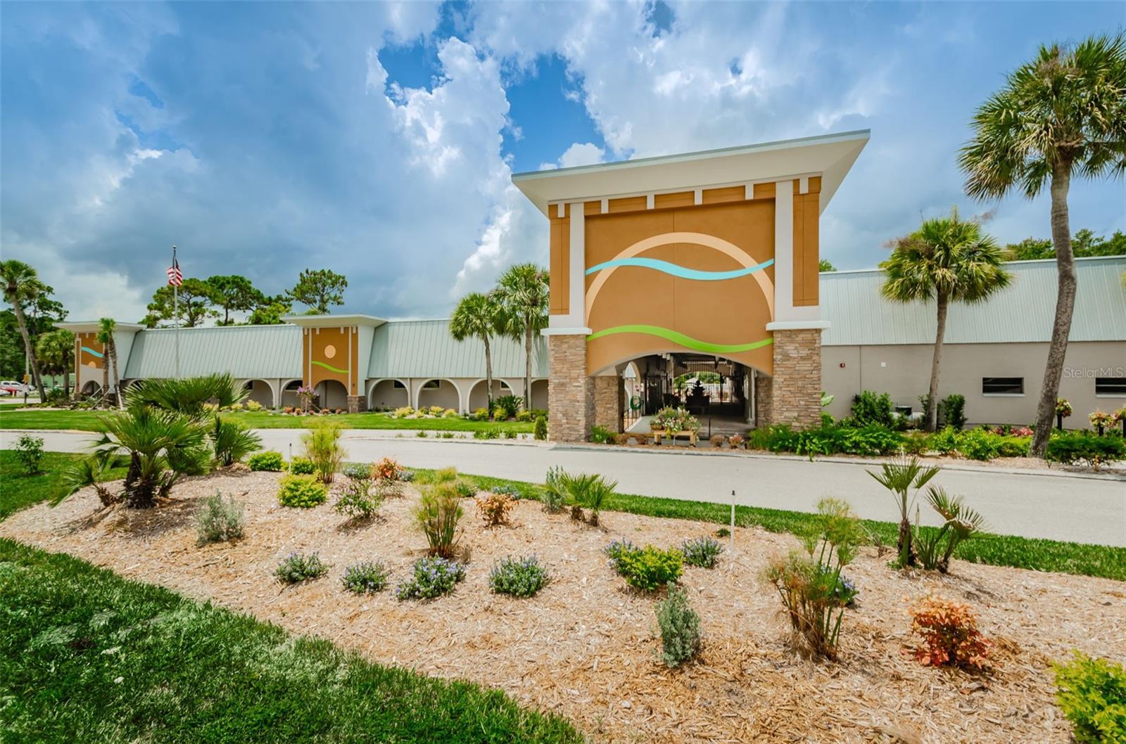 PARADISE POINTE WEST - Residential