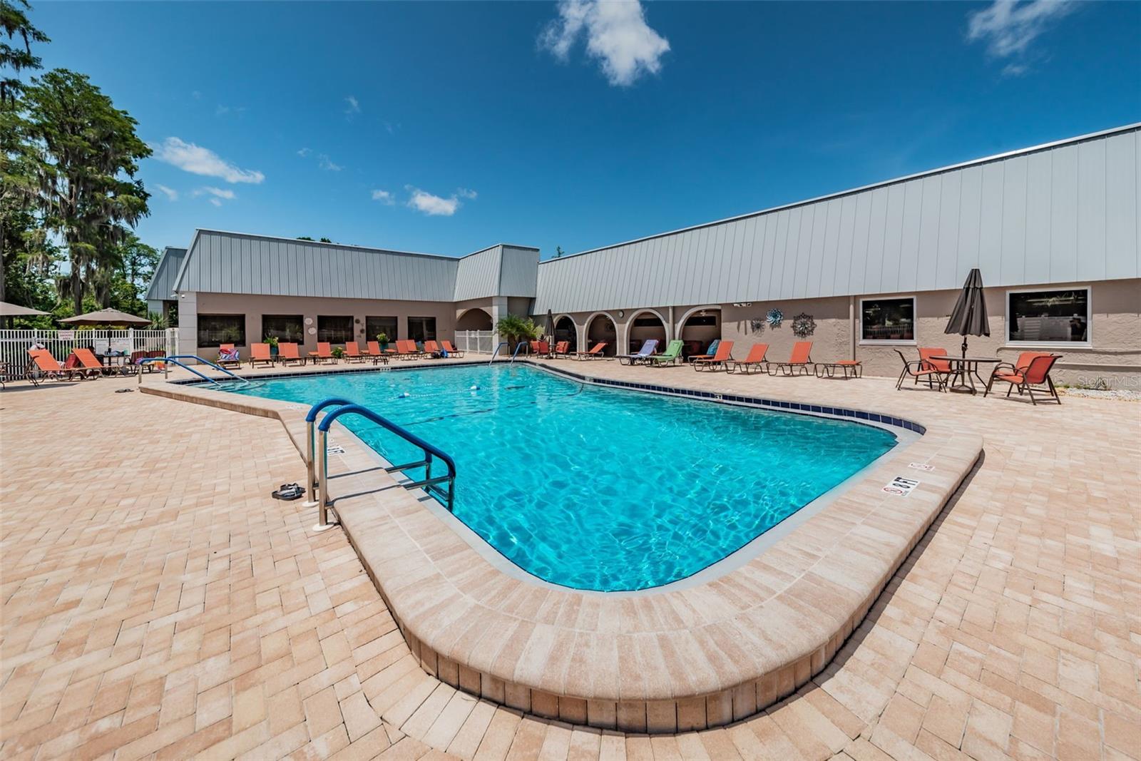 PARADISE POINTE WEST - Residential
