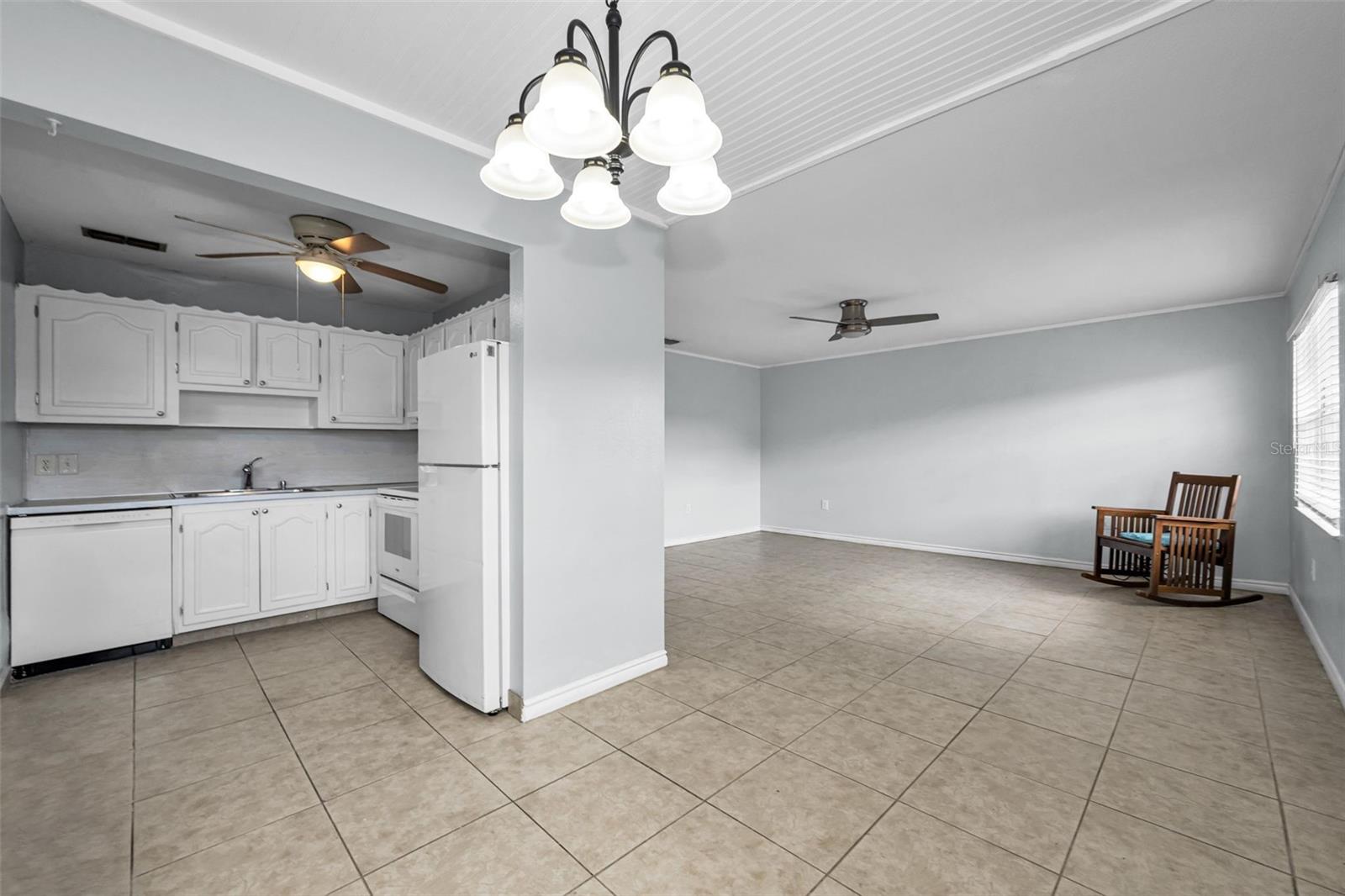 PARADISE POINTE WEST - Residential