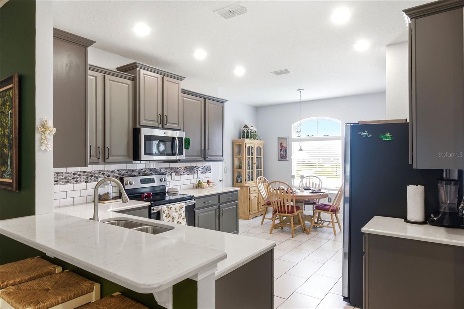 RIDGEWOOD CROSSING - Residential