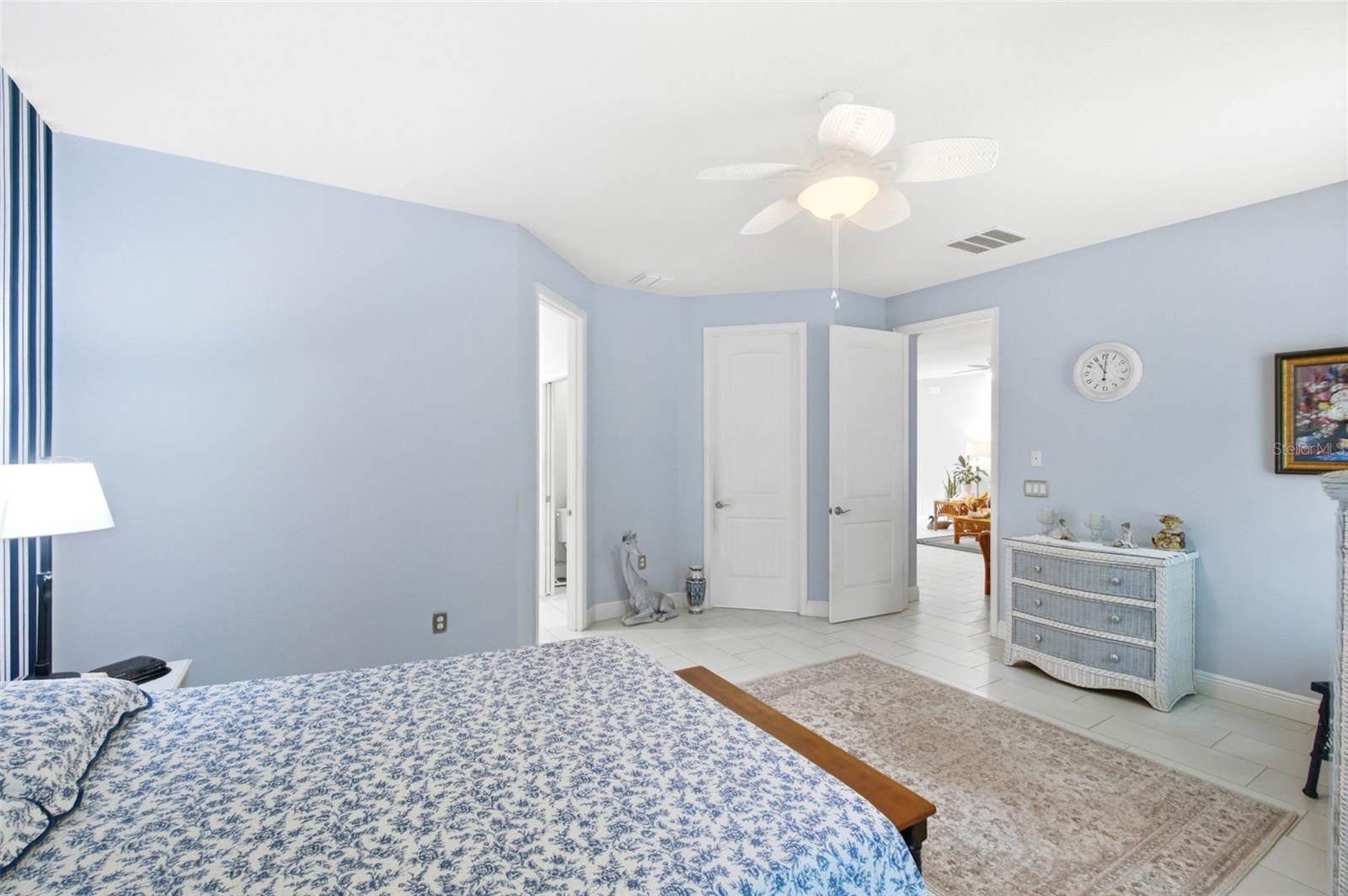 RIDGEWOOD CROSSING - Residential
