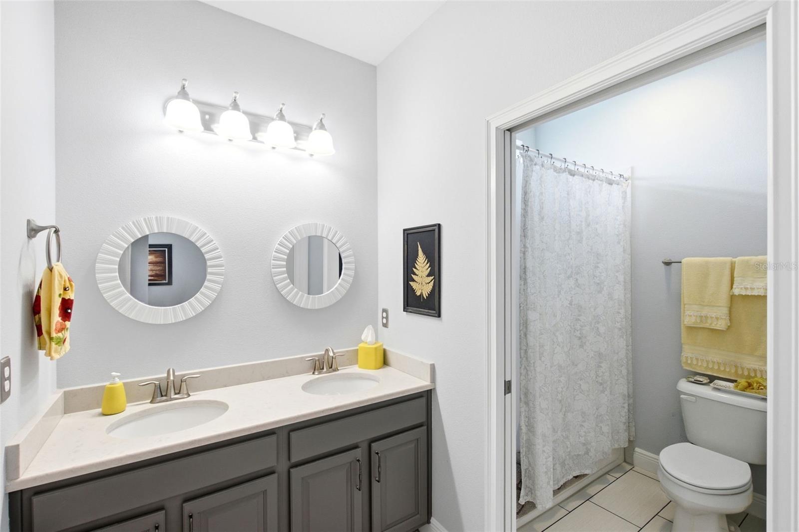 RIDGEWOOD CROSSING - Residential