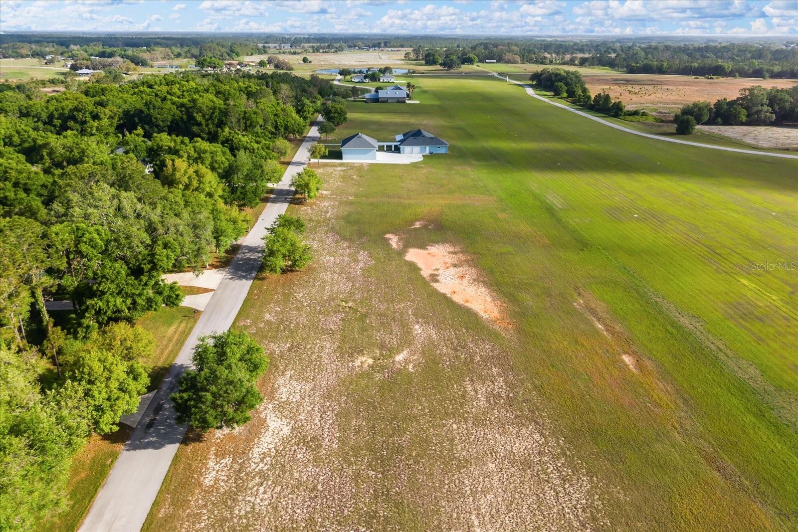 GRASS ROOTS AIRPARK SUB - Land