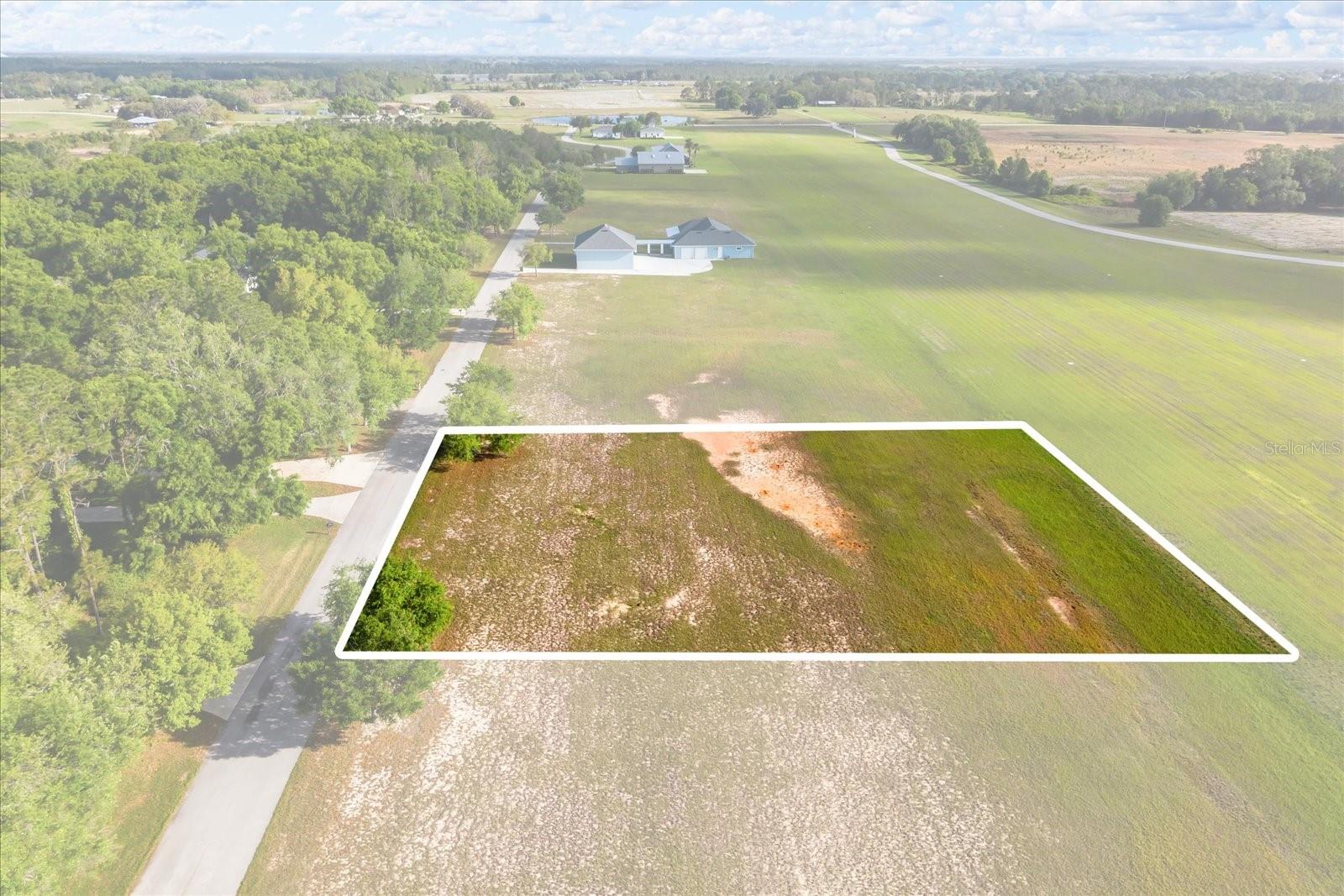 GRASS ROOTS AIRPARK SUB - Land
